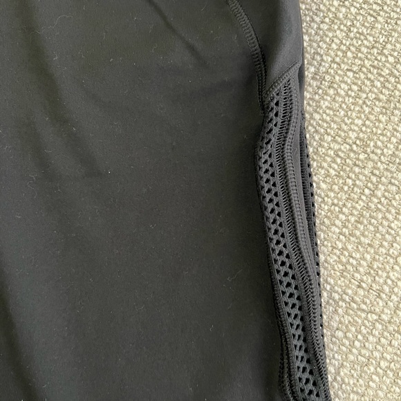 Victoria’s Secret work out pants with pockets. Size Small. - Picture 3 of 7